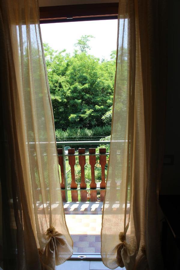 Bed and Breakfast Il Casolare Del Medio Olona Fagnano Olona Exterior foto